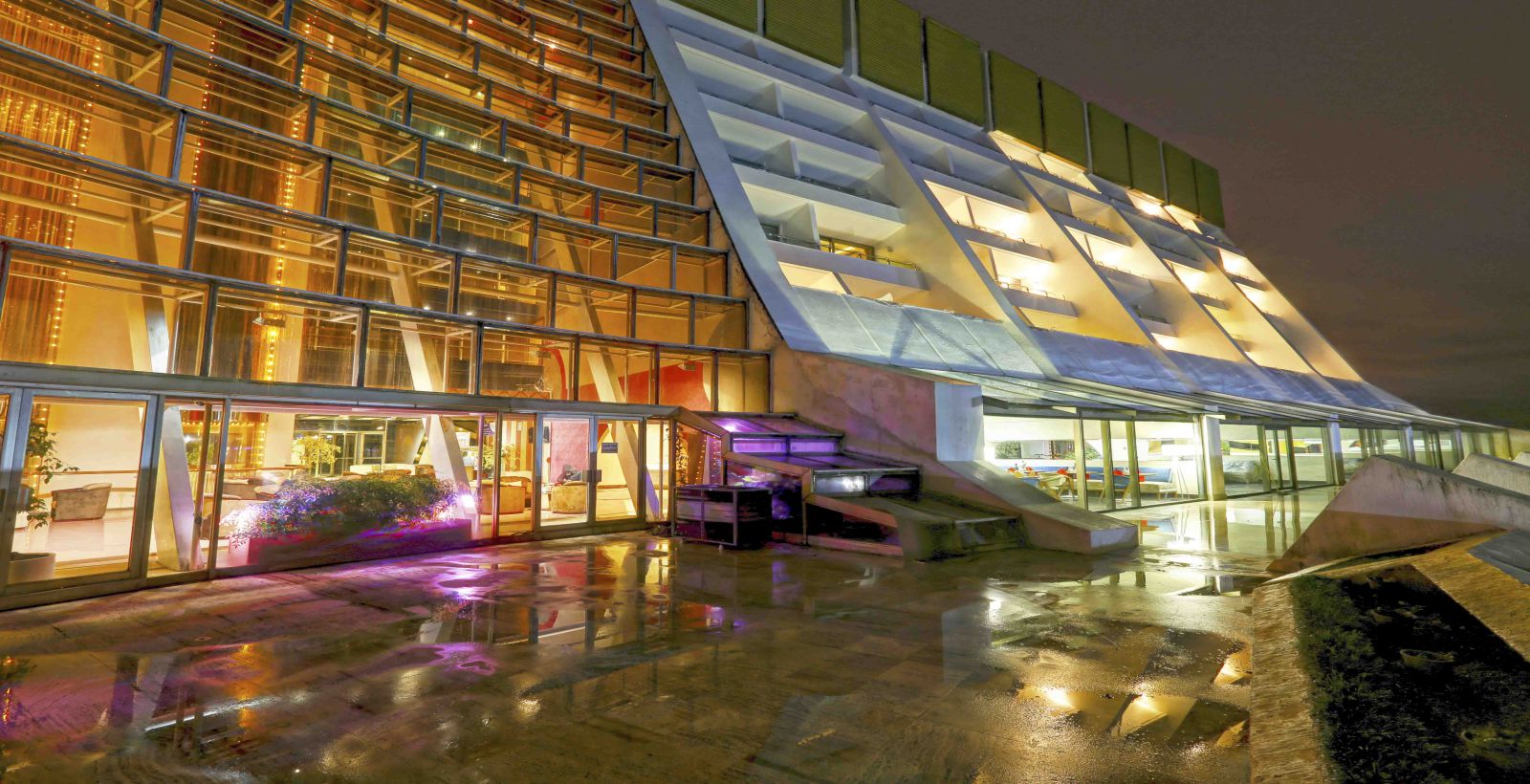 هتل پارسیان آزادی خزر