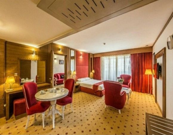 سوئیت دو خوابه