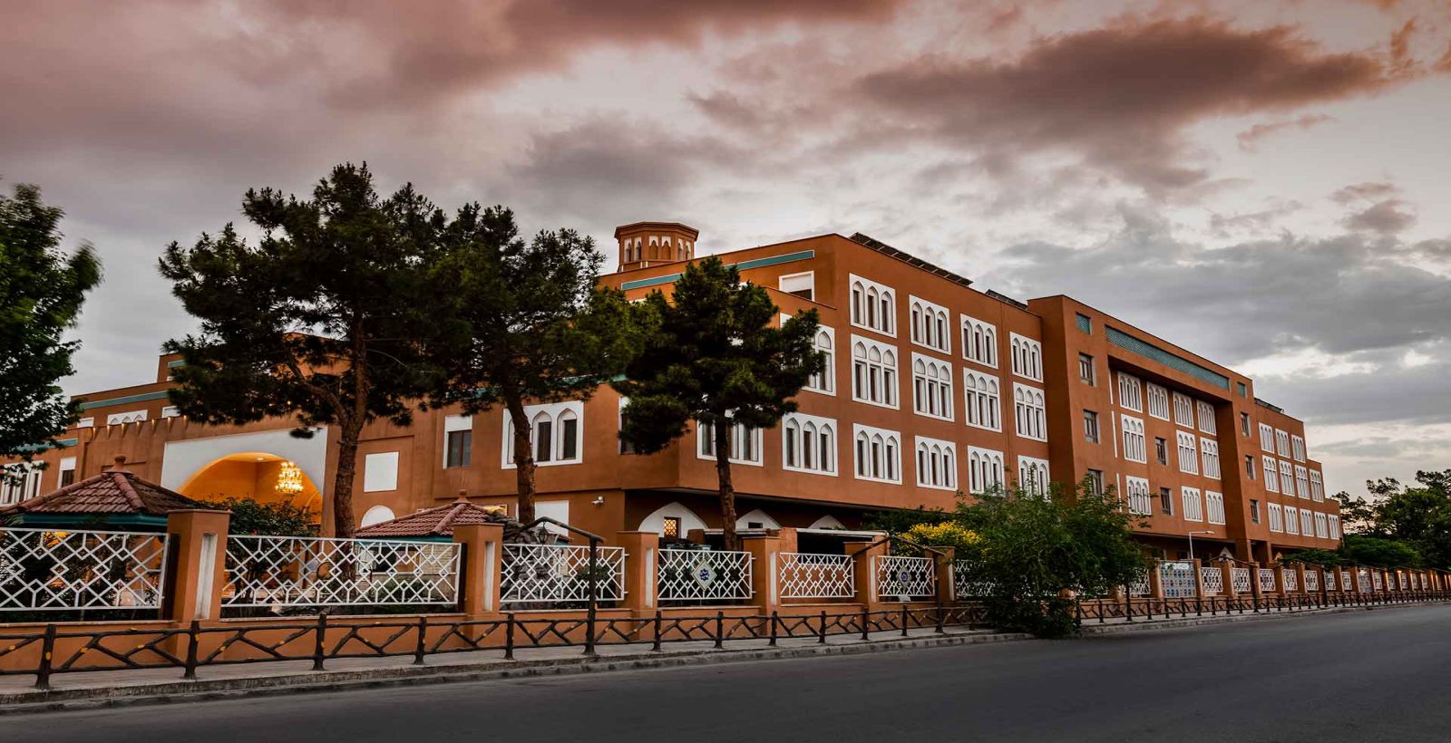 Parsian Safaiyeh Yazd Hotel
