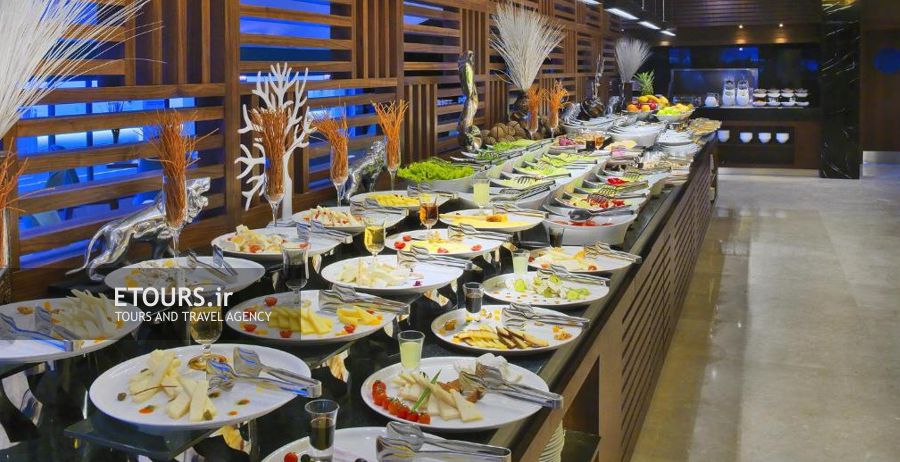 سالن صبحانه مرکور