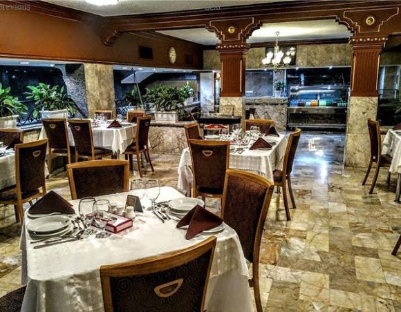 رستوران خرمن